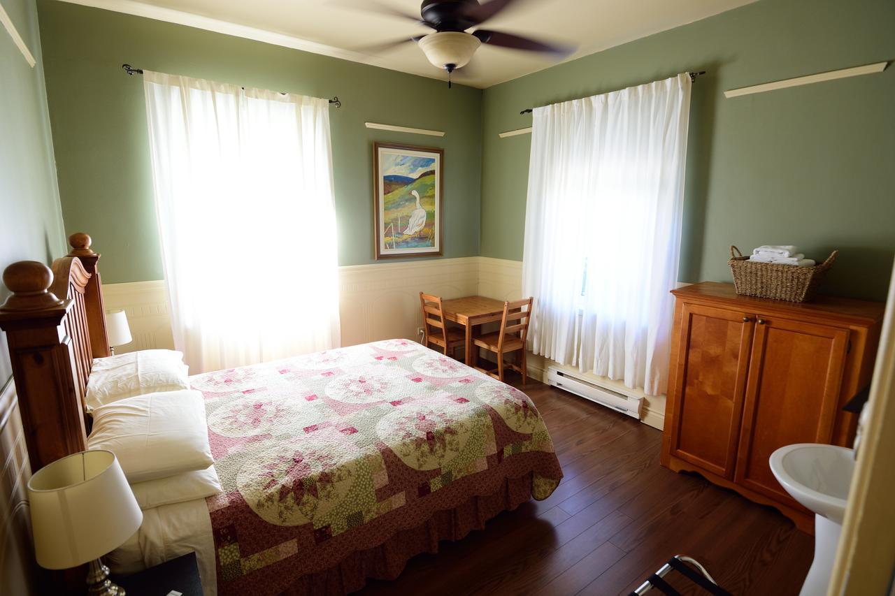 Auberge Le St-Georges Chicoutimi Εξωτερικό φωτογραφία